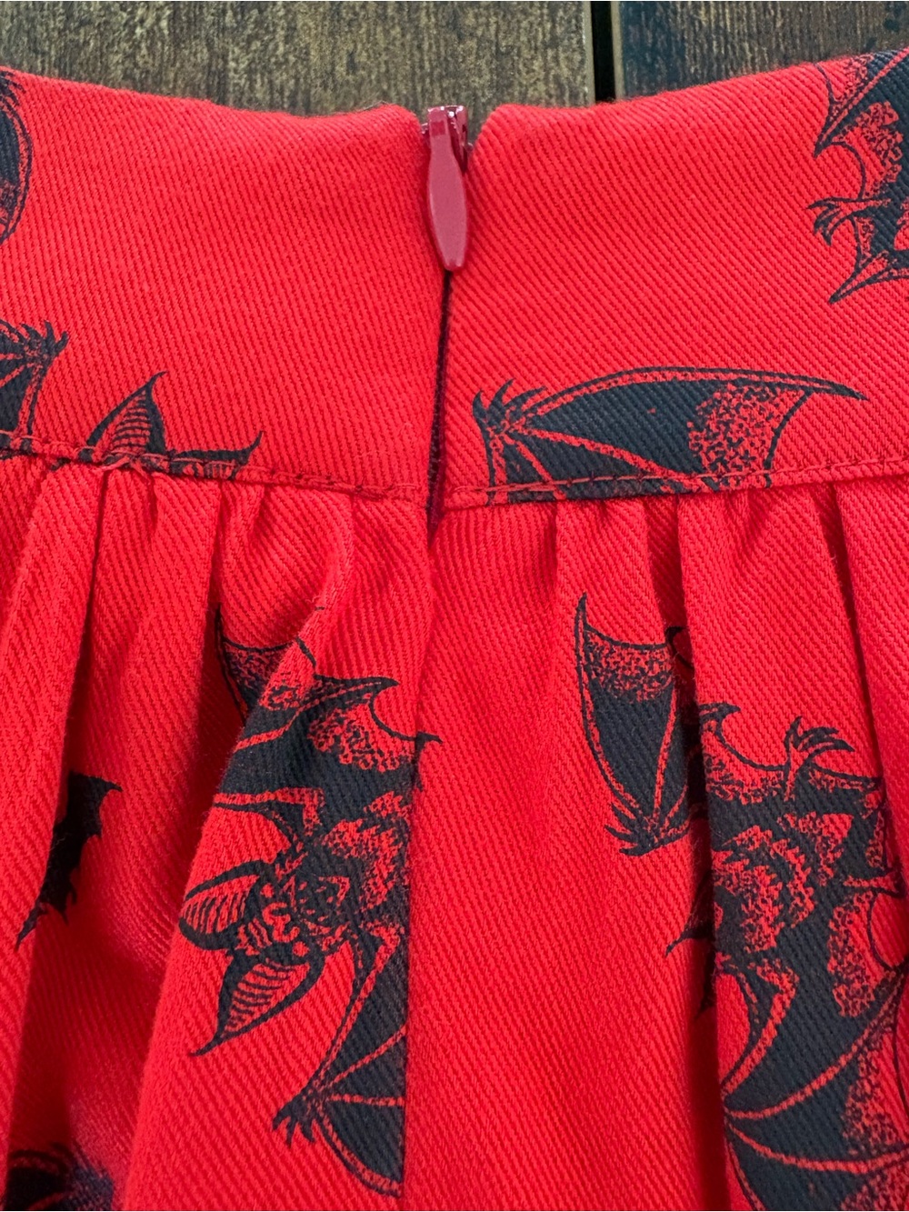 Sourpuss Bat Attack Red Blk Skater Skirt Halloween Horror Rockabilly Spooky Goth - Picture 7 of 8